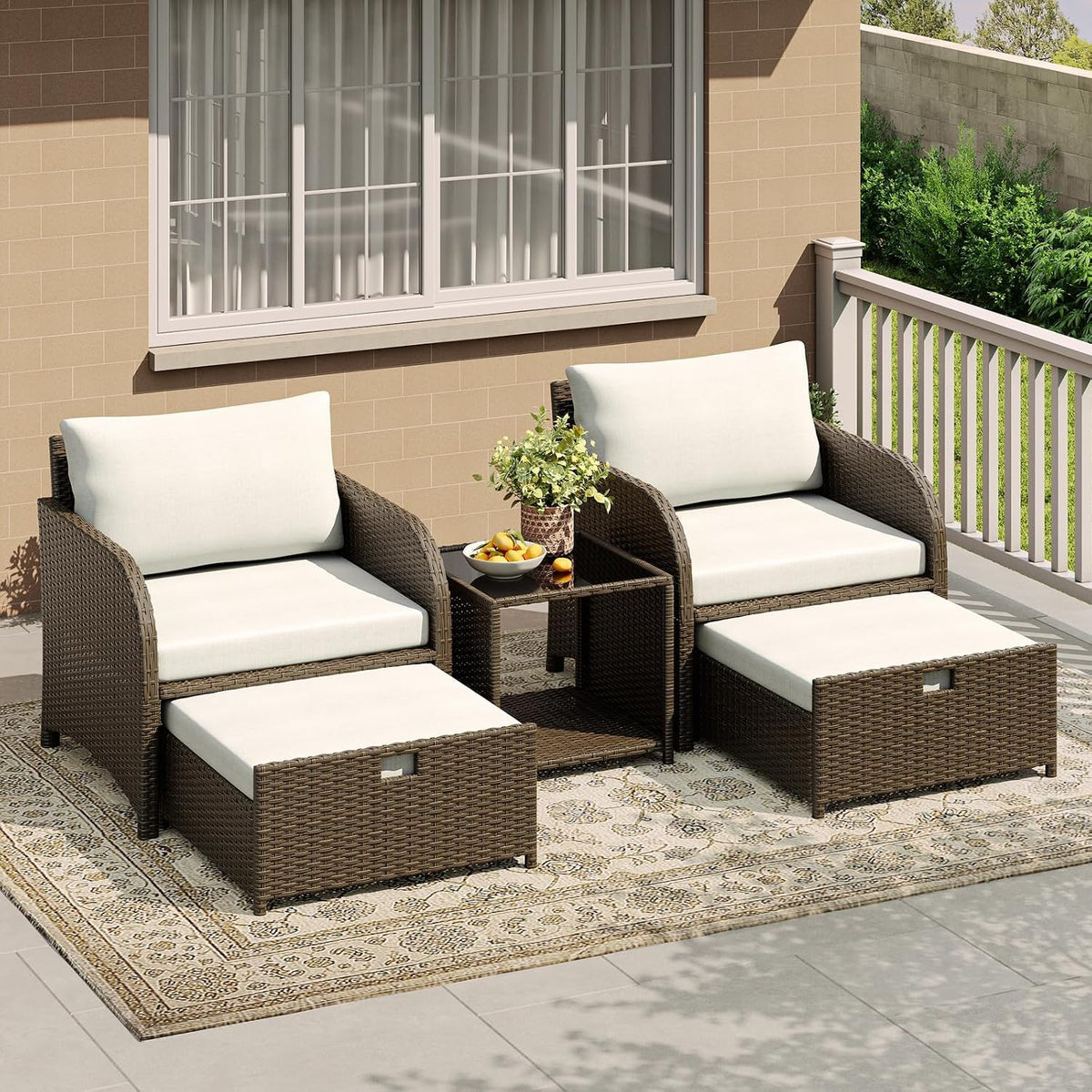 Zstar 5-TLG. Polyrattan Gartenlounge Set, 2 Sessel, 2 Hocker & Couchtisch mit Sicherheitsglas, platzsparend für Balkon/Terrasse, Dicke Kissen